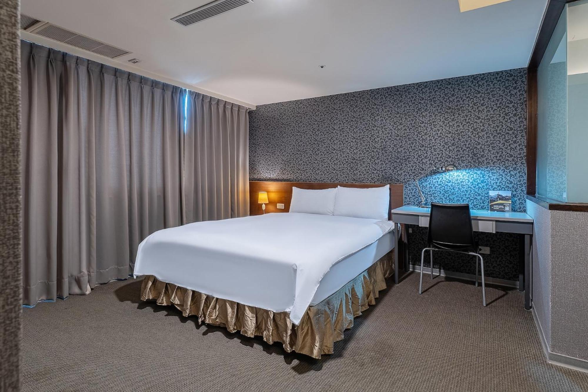 The Galerie Hotel Taichung Exterior foto