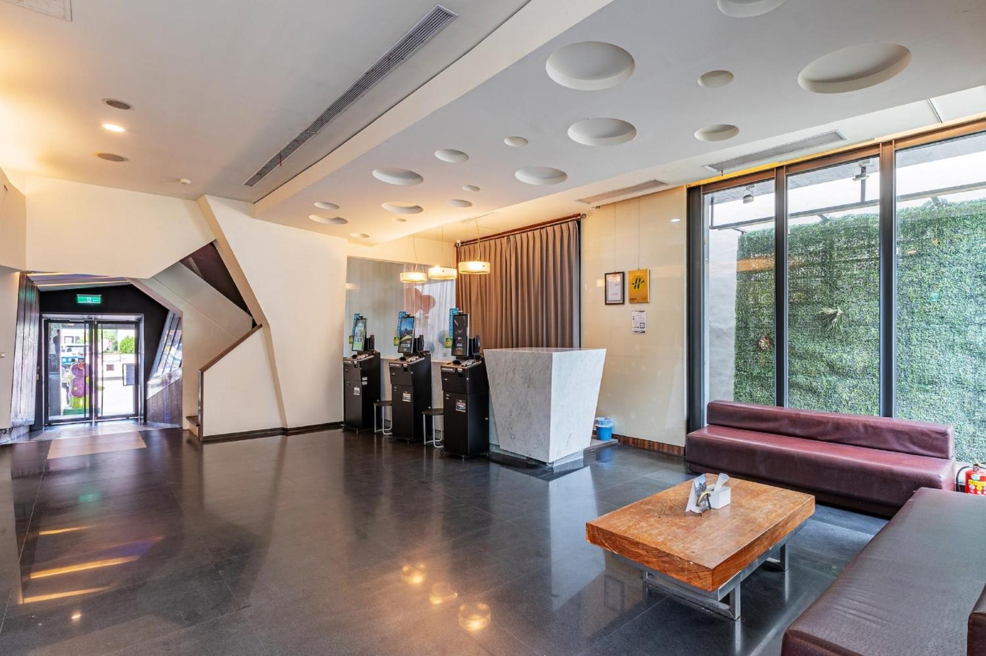 The Galerie Hotel Taichung Exterior foto